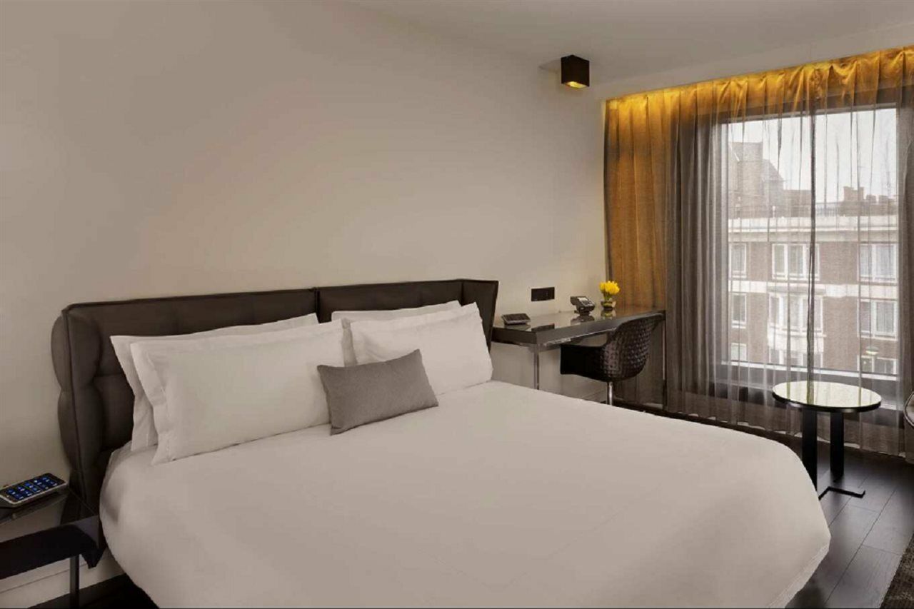 Park Plaza Waterloo 4*