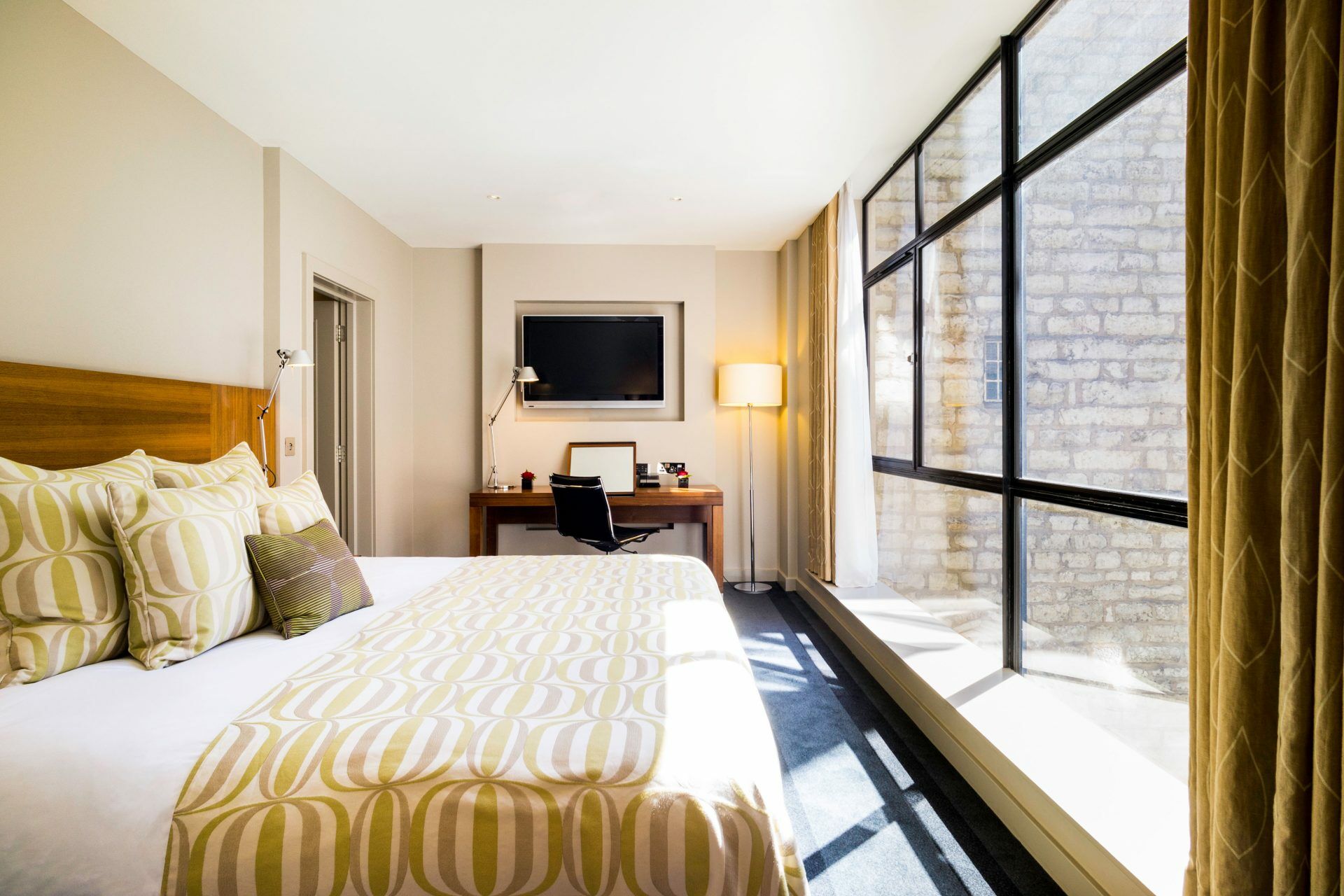Apex Of 4* Londres