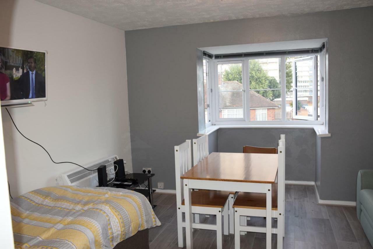 Apartamento 1 Bedroom Ponders End