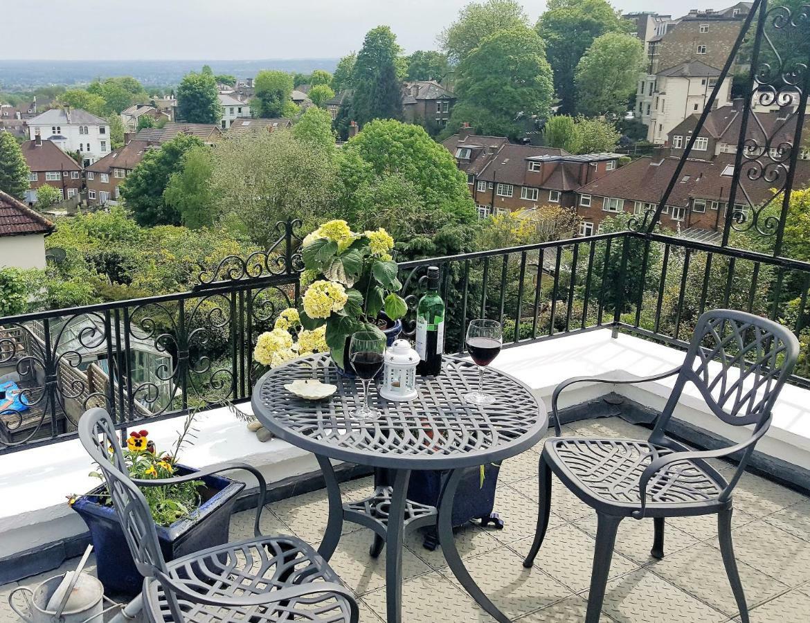 Crystal Palace Bed & Breakfast