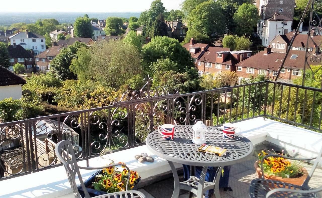 Crystal Palace Bed & Breakfast