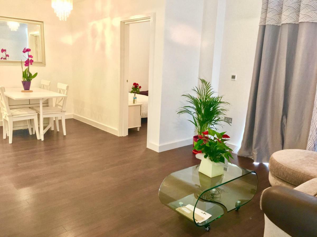 2-bedrooms Apartment, Lounge, Balcony Londres