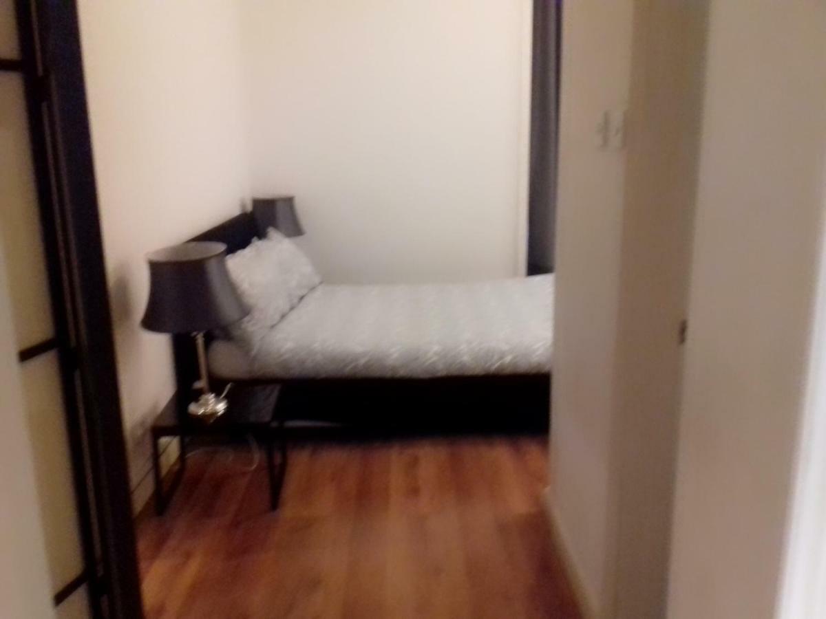Stylish 1 Bed In Earls Court *