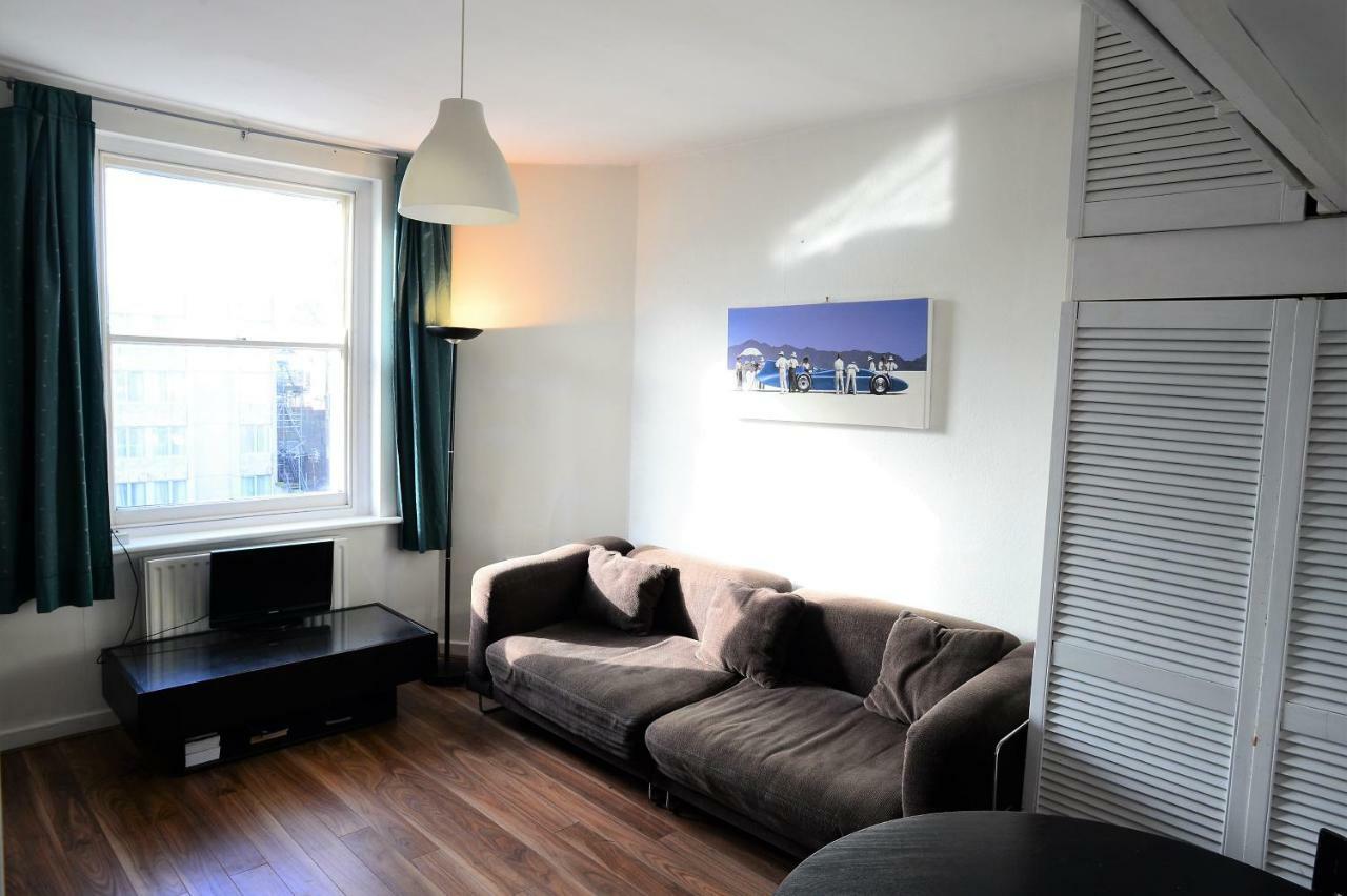 Near Hyde Park Sleeps 4 Londres