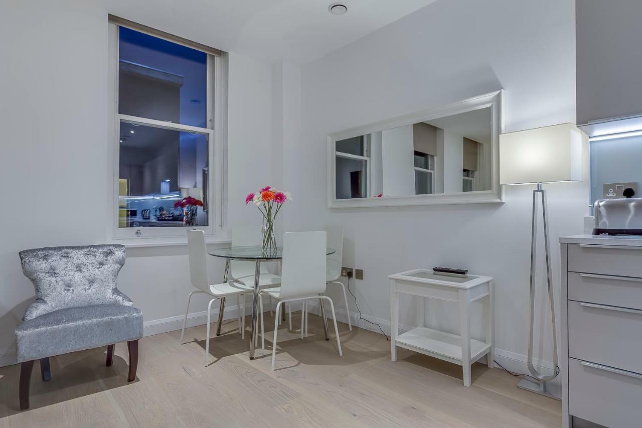 Apartamento Charles Dickens, Tate Modern *