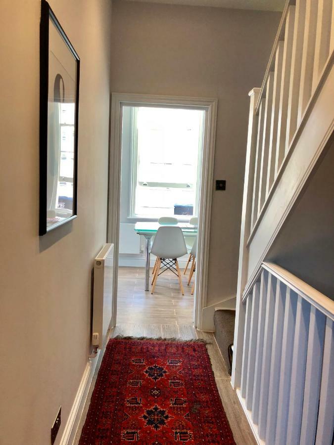 Stylish Maisonette And In Victoria Appartement