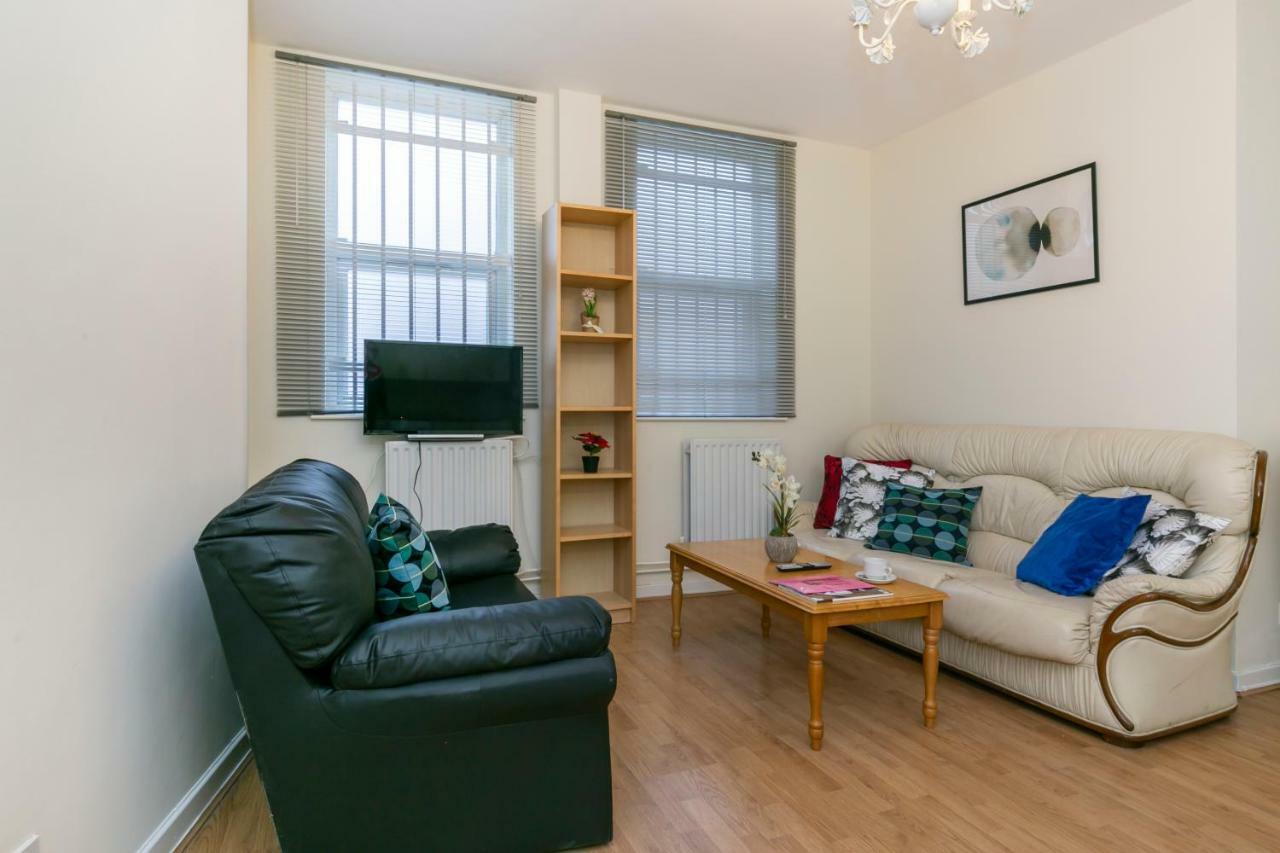 Tcla - Clapham / Battersea *