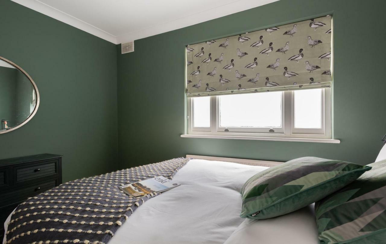 The Kensington Palace Mews - Bright & Modern 6bdr House With Garage Londen