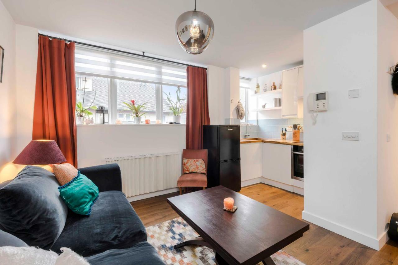The Nook Tower Bridge Apartment *