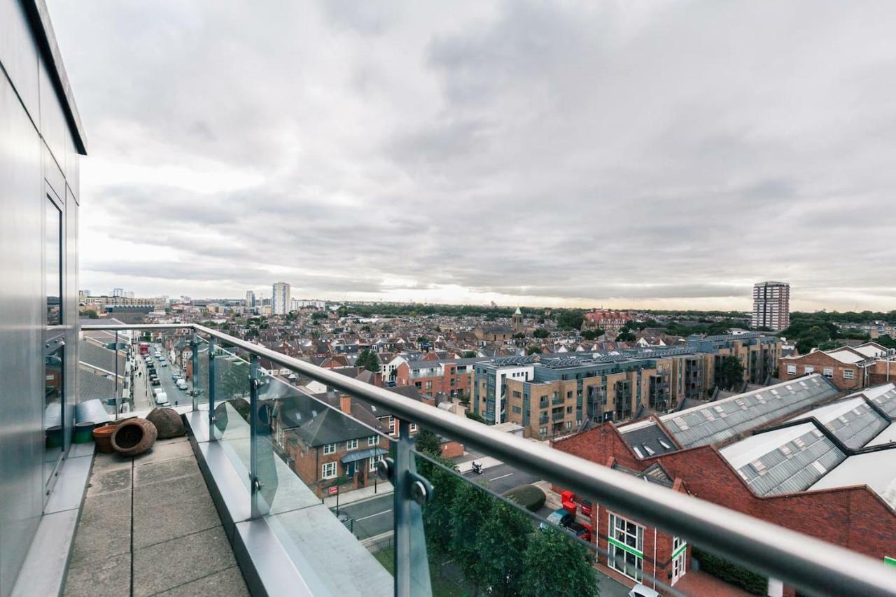 Chelsea / Imperial Wharf - Bright, Modern, Sunset View Londen