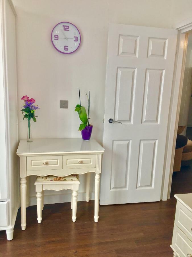 2-bedrooms Apartment, Lounge, Balcony * Londres