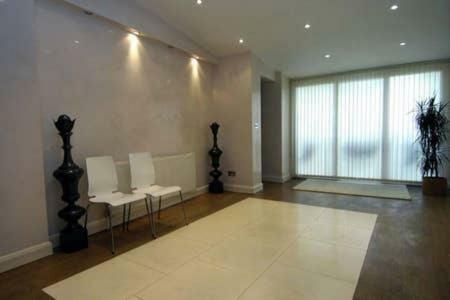 Luxurious Lower Ground Floor 3 Bedroom Large Flat Appartement