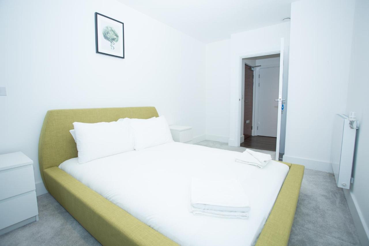 High View Two Bedroom In Woolwich Apartment London