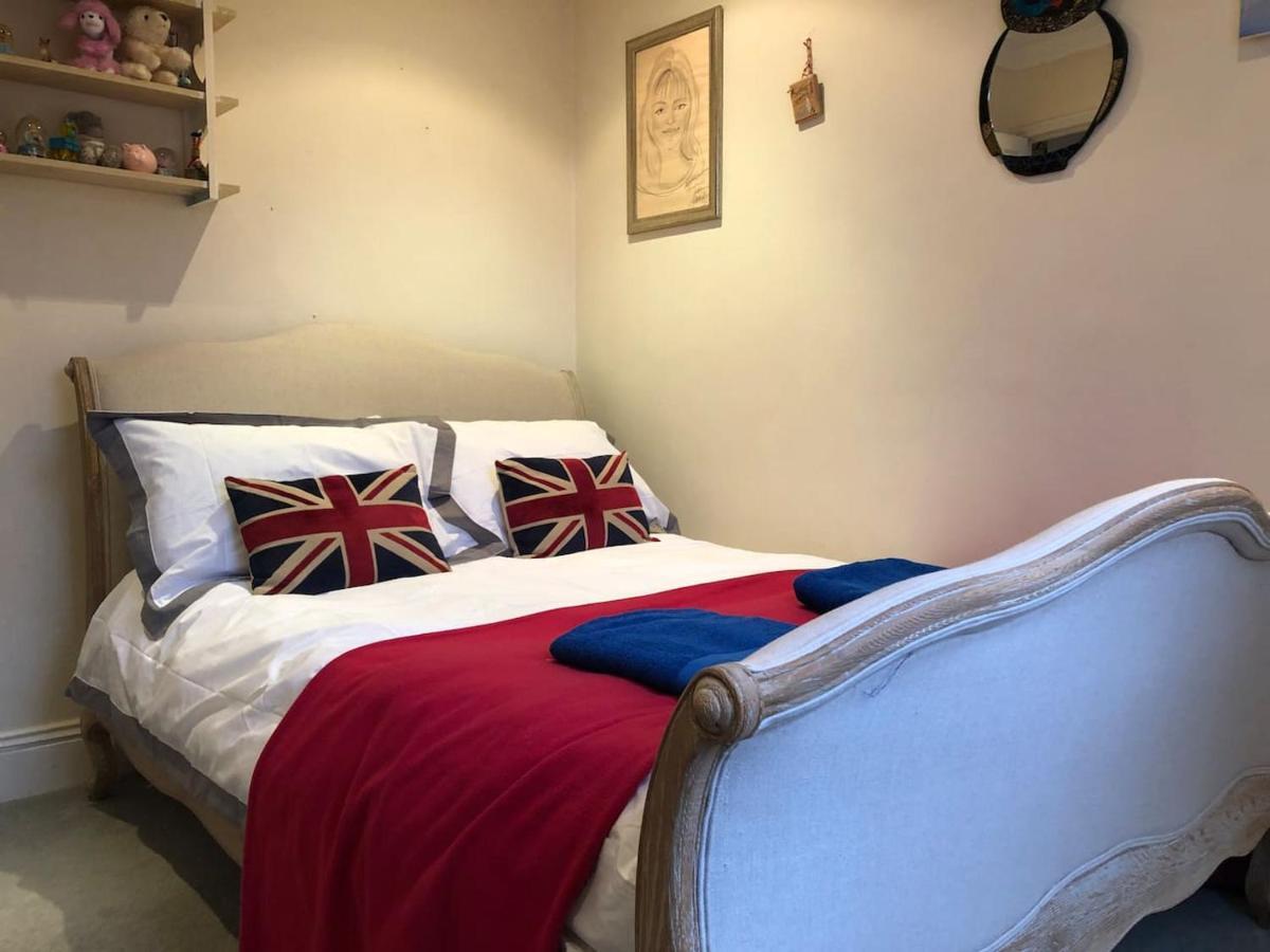 Ferienhaus Luxury Central 3 Bedroom Family House London