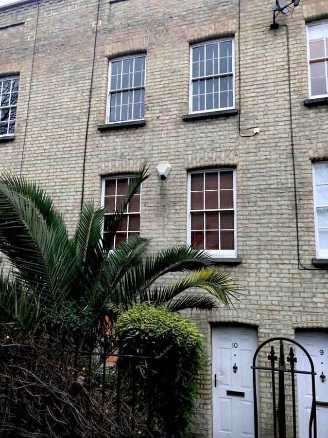 Ferienhaus Luxury Central 3 Bedroom Family House London