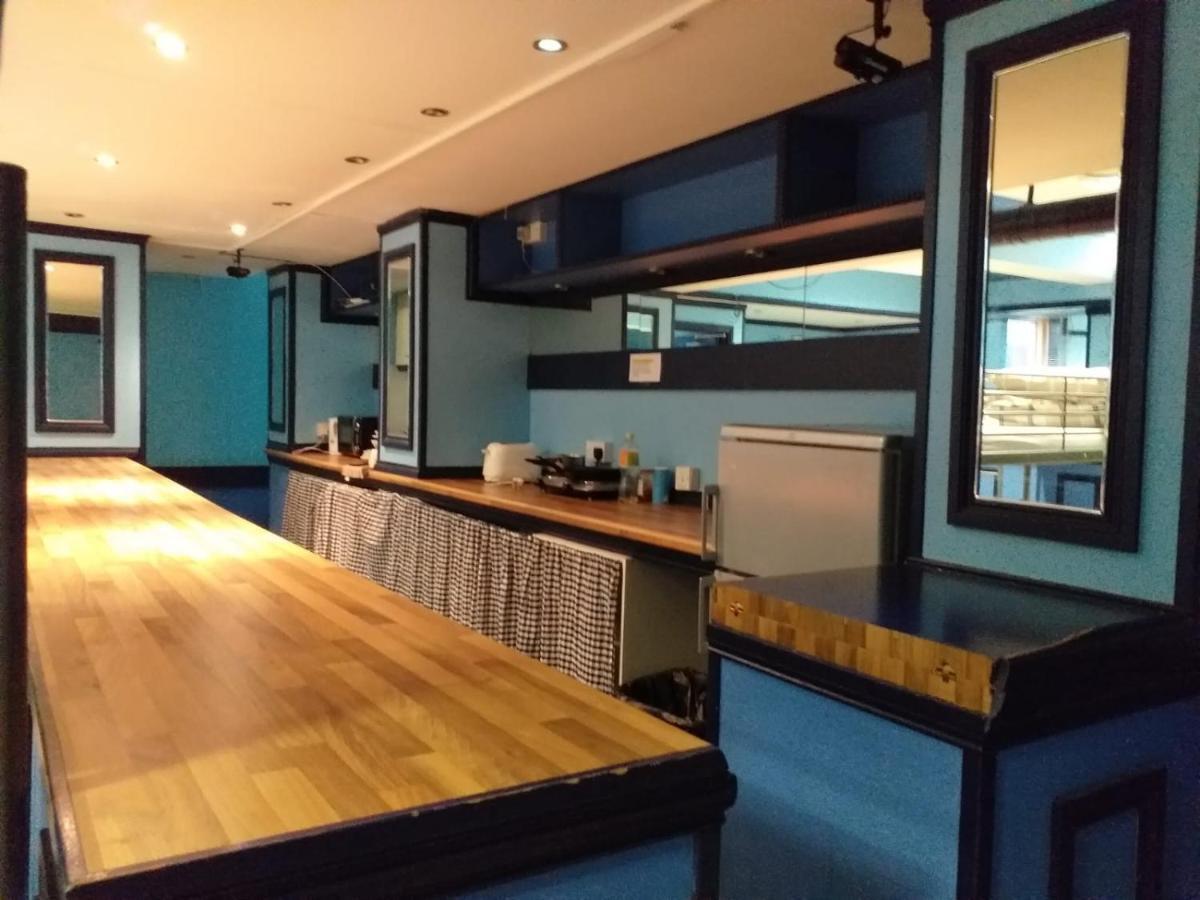 The Queens Hostal *