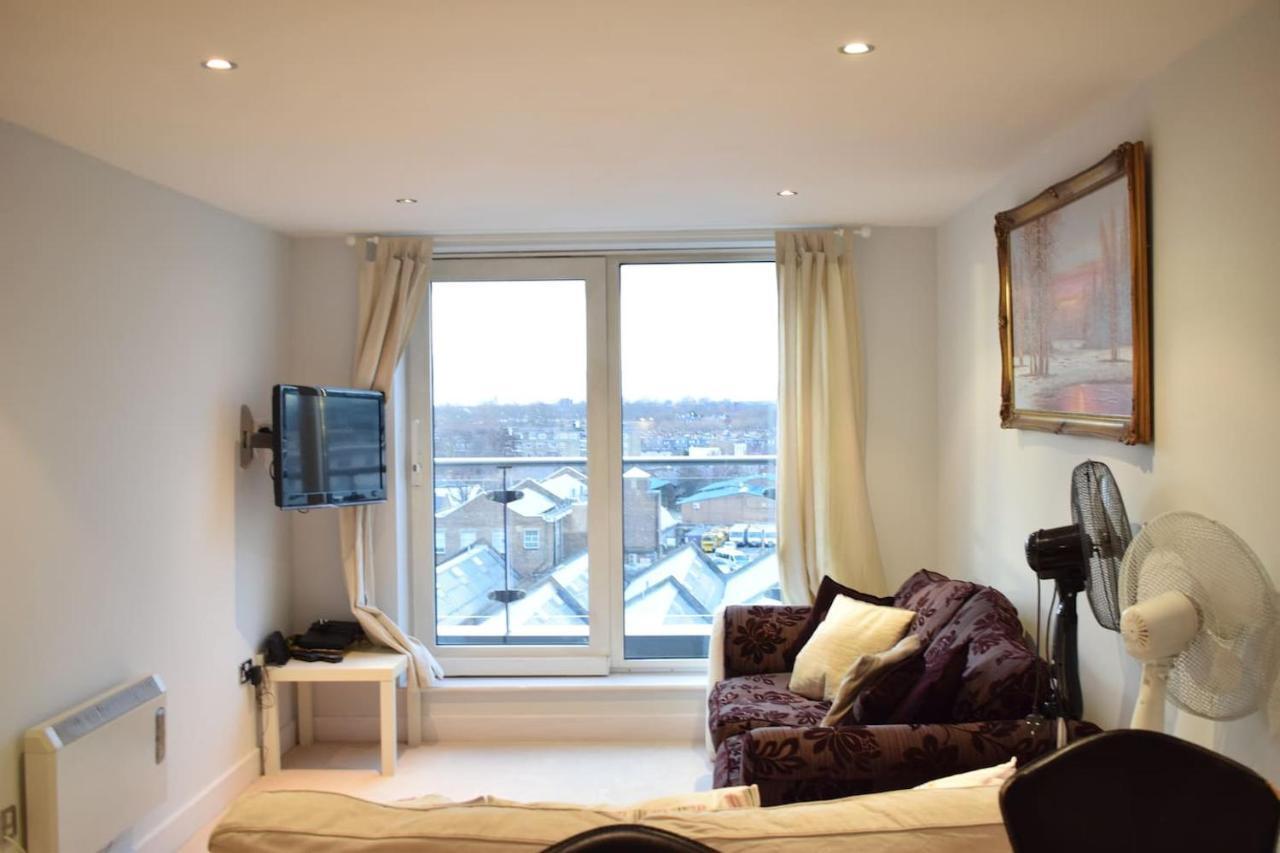 Chelsea / Imperial Wharf - Bright, Modern, Sunset View * Londen