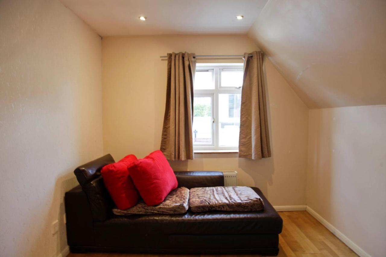 Ravenscourt House Guest house London