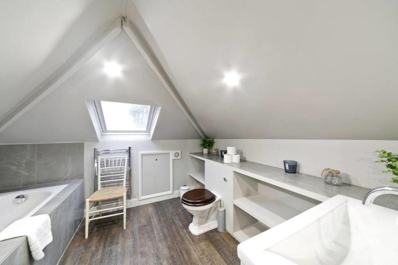 Hébergement de vacances New Gorgeous 5 Bed Victorian House In Hammersmith *