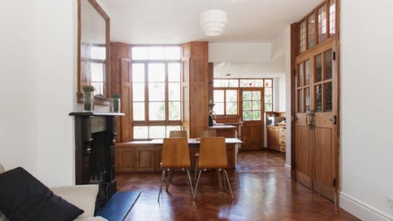 Apartamento Charming In Zone 1 Londres