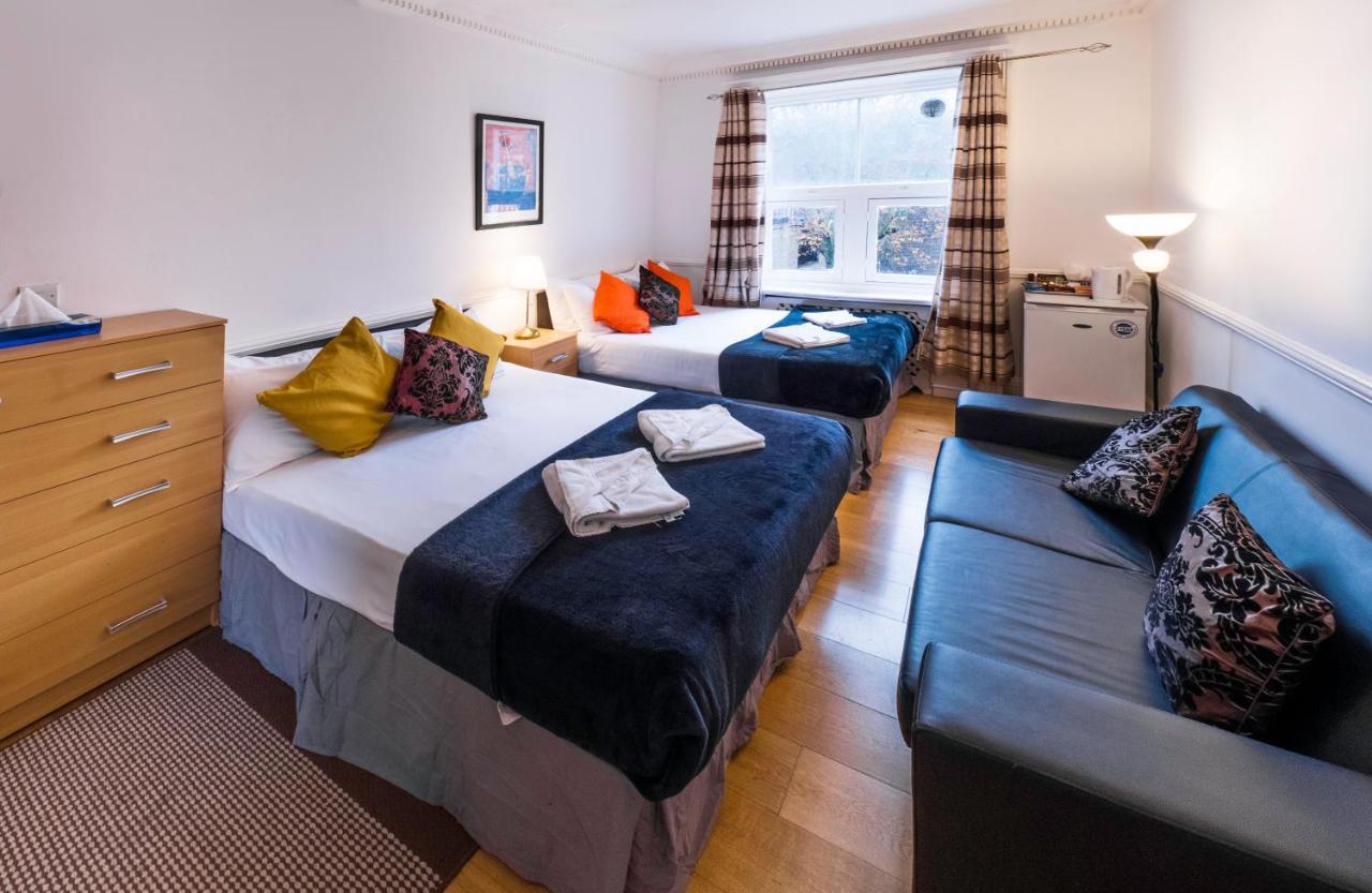 Hyde Park Gate Hostal
