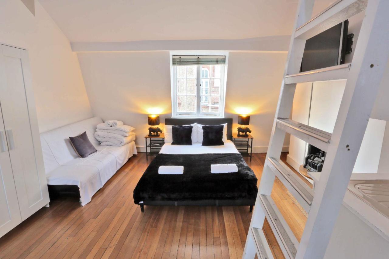Casa de Férias Magical & Charming 8 Covent Garden Townhouse *