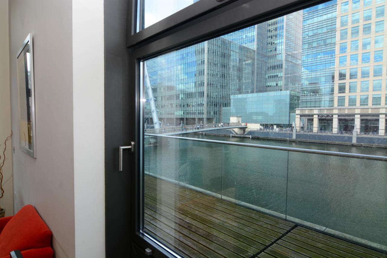 Canary Wharf - Corporate River View *