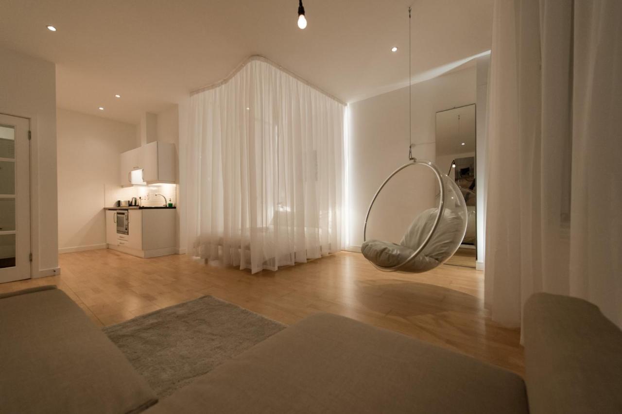 The Charterhouse, Farringdon, By The Design Traveller * Londres
