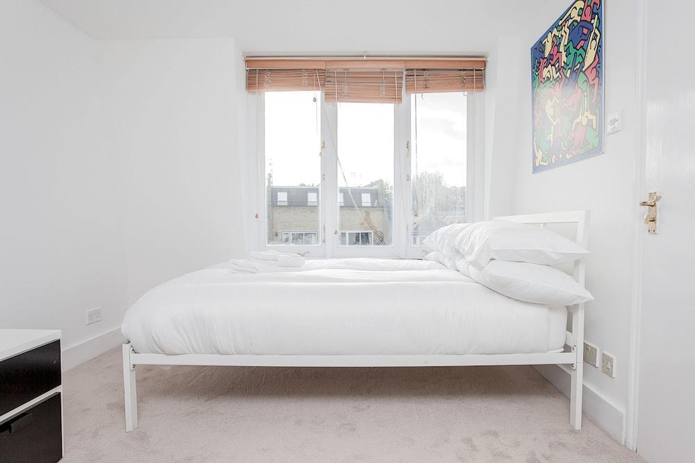 Elegant Victorian 3-bed Near Hammersmith * Londres