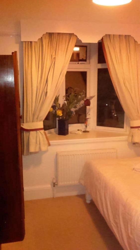 Crystal Palace Bed & Breakfast